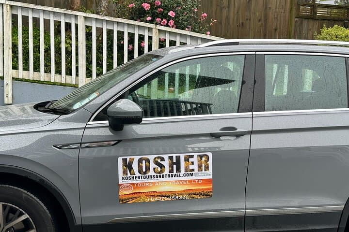 Wellington Jewish Heritage Tour with Kosher Lunch — Historical Walking & Driving Experience photo 5