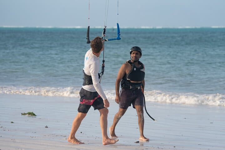 Private Kitesurfing Discovery in La Ventana — 3.5-Hour Beginner Lesson photo 5
