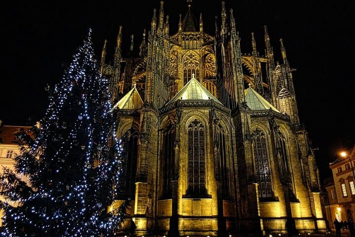 Prague Christmas Walking Tour: Old Town Markets, Charles Bridge & Castle photo 6