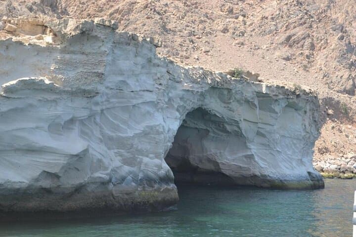 Musandam Dibba Full-Day Dhow Cruise with Snorkel, Kayak & Fishing photo 2