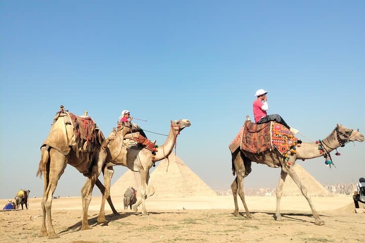 Half-Day Giza Pyramids & Sphinx Tour with an Egyptologist: Practical Guide photo 6