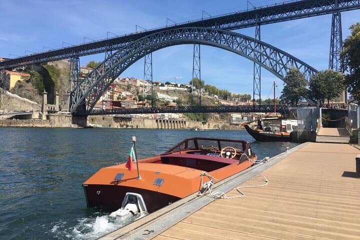 Private Douro River Cruise: Romantic Two-Person Boat Tour from Porto photo 2