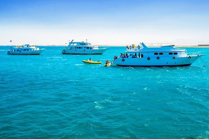 Hurghada Hula Hula Island Snorkeling Trip — Coral Gardens, Beach Time & Buffet Lunch photo 3