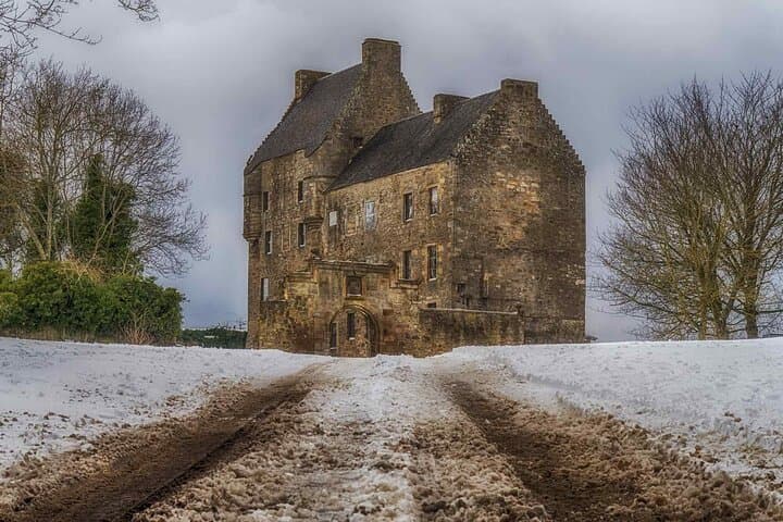 Step Into Outlander: Private Luxury Sassenach Tour From Edinburgh