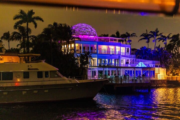 Miami Sunset & City Lights Cocktail Cruise: Biscayne Bay by Twilight photo 4