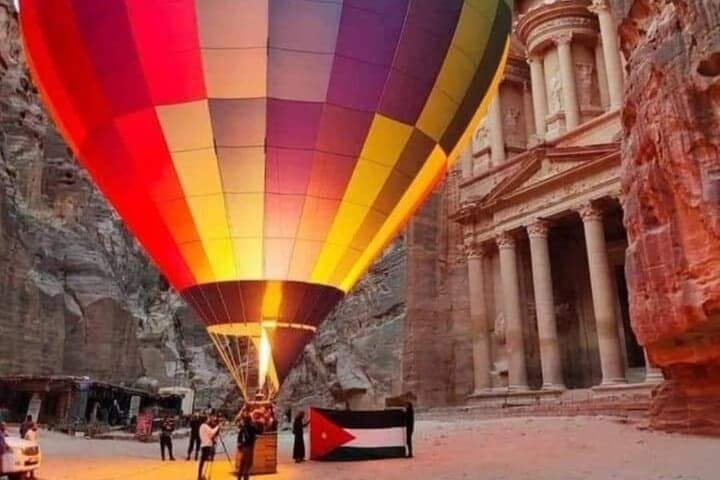 Jordan’s Prestige: 8-Day Luxury Cultural and Desert Adventure photo 2