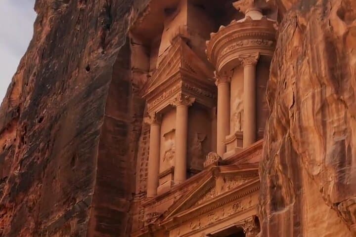 Jordan in Four Days: Private Tour to Jerash, Dead Sea, Petra & Wadi Rum