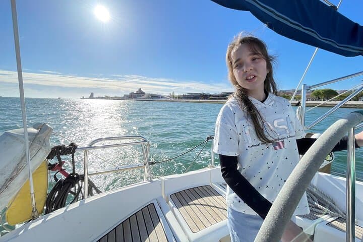Private Sailing and Premium Wine Tasting on the Tagus: Lisbon Small-Group Experience photo 4