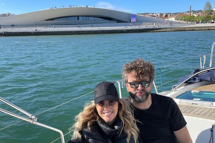 Private Sailing and Premium Wine Tasting on the Tagus: Lisbon Small-Group Experience photo 5