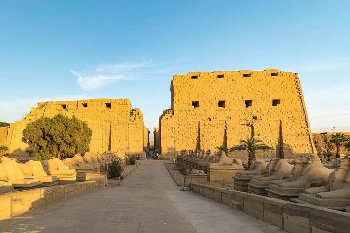 Hurghada to Luxor Overnight Hot Air Balloon & Valley of the Kings Tour photo 2