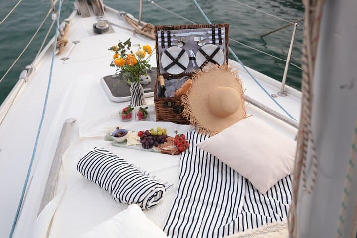 Barcelona Private Romantic Sailing Tour: Sunset Yacht Cruise from Marina Vela photo 4