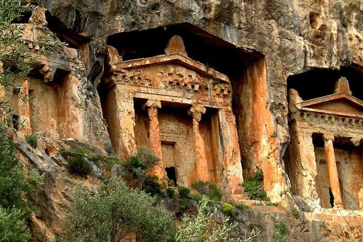 Dalyan Classic Boat Trip: Iztuzu Beach, Mud Baths & Rock Tombs photo 5