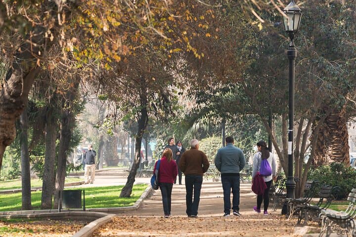 Santiago City Highlights Bike Tour: Forestal Park to La Moneda photo 6