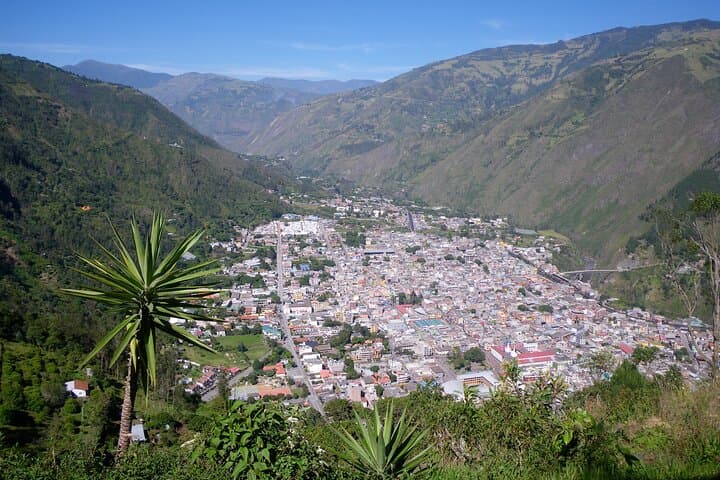 8-Day Ecuador Adventure: Quito, Cotopaxi, Chimborazo & Papallacta Hot Springs photo 2