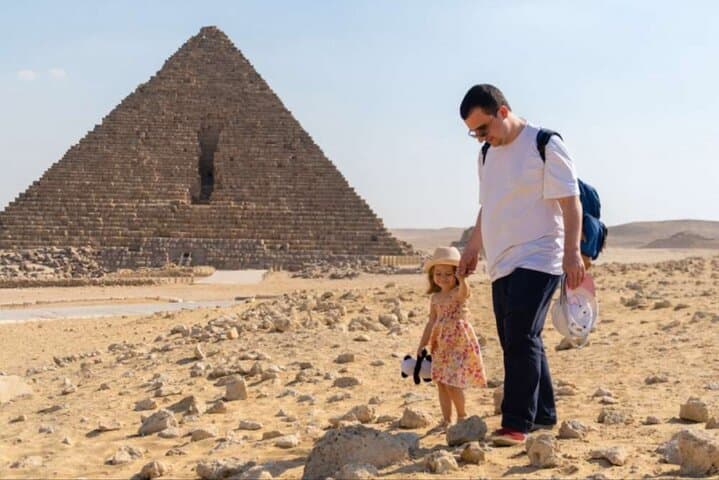 Luxor-to-Cairo Day Tour by Flight: Pyramids, Museum & Historic Quarters