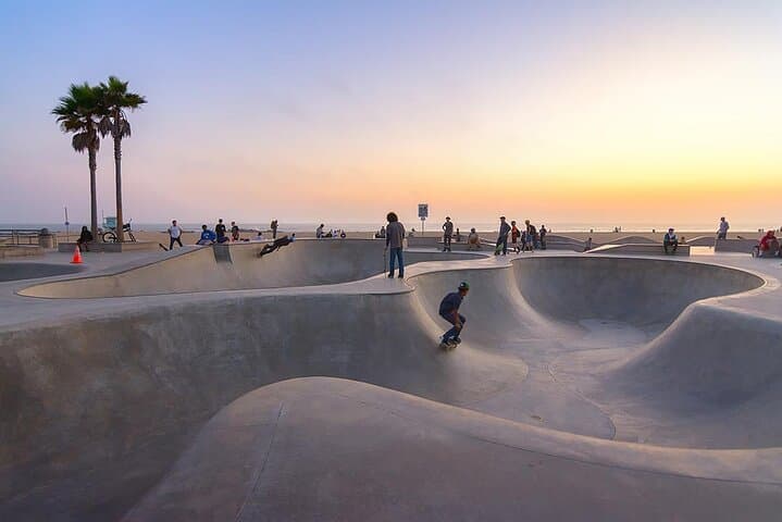 Customizable 5-Hour Private Tour of Los Angeles: Griffith, Hollywood & Beaches photo 3