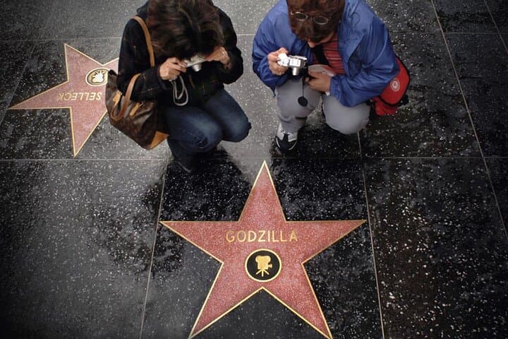 Customizable 5-Hour Private Tour of Los Angeles: Griffith, Hollywood & Beaches photo 2