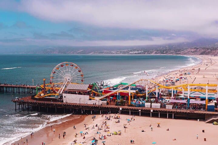 Customizable 5-Hour Private Tour of Los Angeles: Griffith, Hollywood & Beaches photo 4