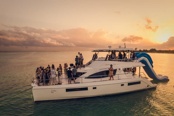 Tulum All-Inclusive DJ Catamaran Party from Puerto Aventuras (4-Hour) photo 2