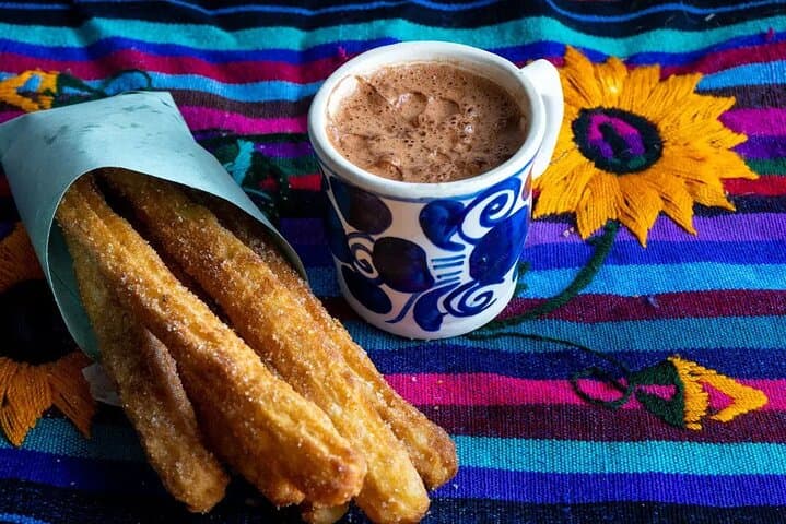 Private Mexico City Food Tour: Tacos, Churros & Cantina Experience photo 4
