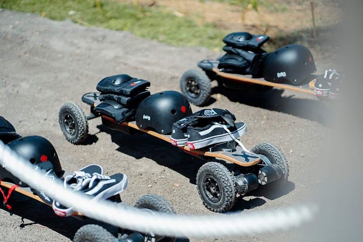 Off-Road Electric Skateboarding on Gili Trawangan: 15-Minute All-Terrain Thrill photo 3