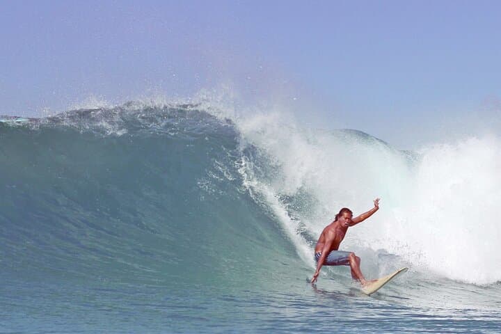 Private Surf Lesson in Honolulu with Transportation — Waikiki Beach Boy Instructor
