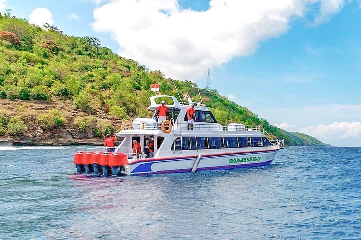 Fast Boat to Nusa Penida: 2‑Way Tickets from Sanur — What to Expect