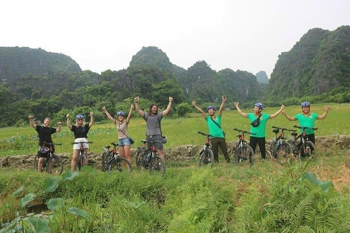 Ninh Binh Day Trip: Hoa Lu, Tam Coc Boat & Mua Cave Hike photo 5