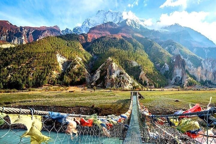 Annapurna Circuit Trek with Tilicho Lake: 17–18 Day High-Altitude Adventure photo 4