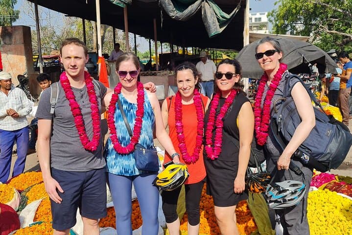 Jaipur by Dawn: Morning E‑Rickshaw & Walking Cultural Tour