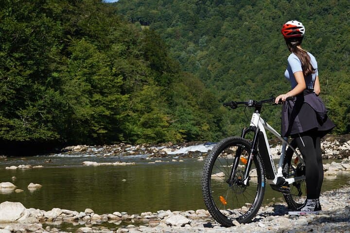 Private Kolpa Canyon E‑Bike Tour to Kavranica Viewpoint
