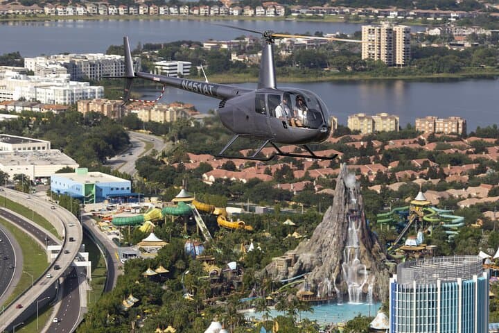 Orlando Helicopter Day Flight: 48-Mile Theme Parks & Downtown Tour photo 3