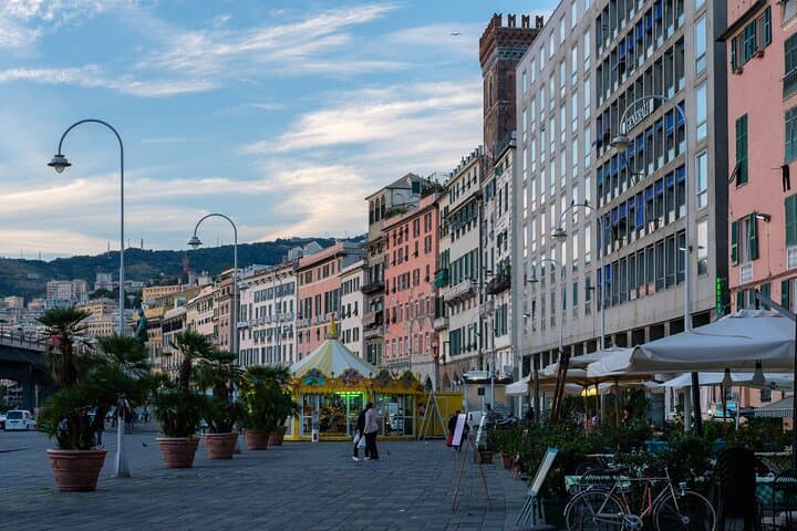 Genoa Highlights e-Bike Tour: Private Ride Through Caruggi, Boccadasse & Via Garibaldi photo 4
