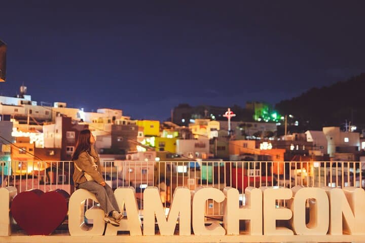 Busan Night Photo Tour: Small-Group Evening Photography Experience photo 3