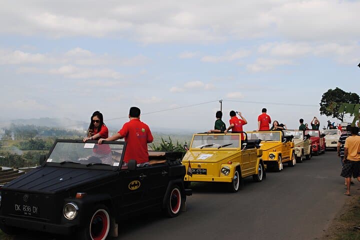 Uluwatu VW Safari: Full-Day Classic Car Tour to Uluwatu Temple, GWK & Padang Padang