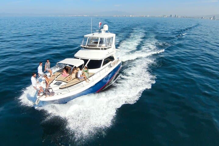 Puerto Vallarta Luxury Sunset Cruise: Yacht Tour of Bay of Banderas photo 2