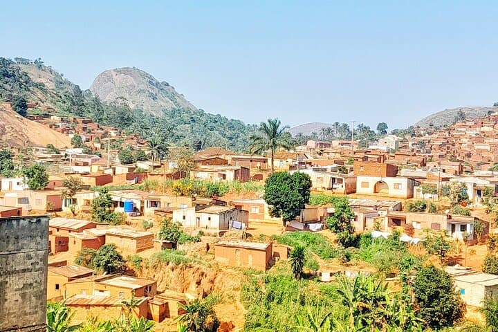 9-Day North and Southern Angola Tour: Calandula Falls to the Namib Desert