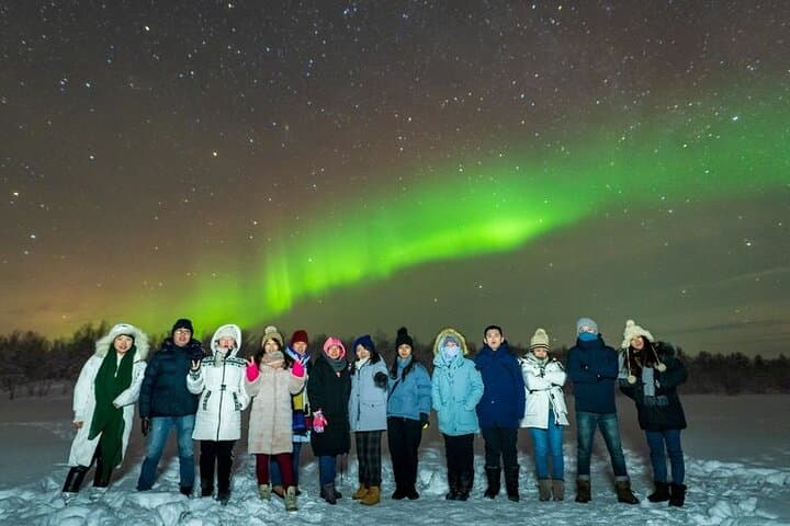 Levi Aurora Borealis Tour: Stargazing on a Frozen Lake photo 4