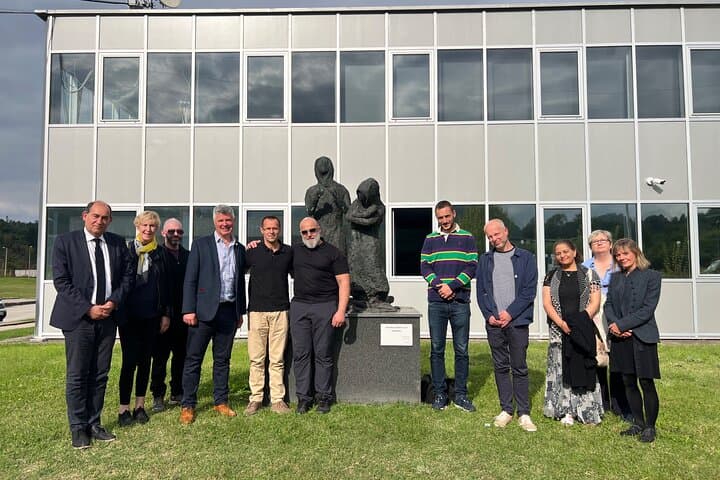 Remembering Srebrenica: Potočari Memorial Study Tour from Sarajevo photo 2