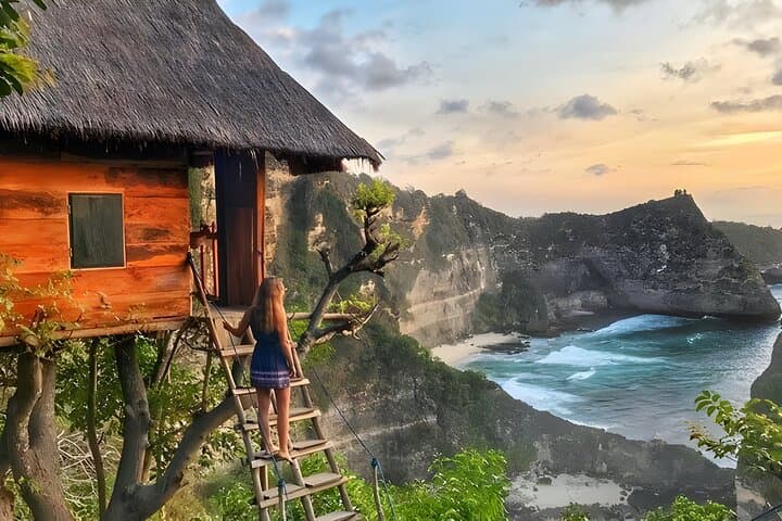 East Nusa Penida Day Tour: Diamond Beach, Atuh & Tree House from Bali photo 3