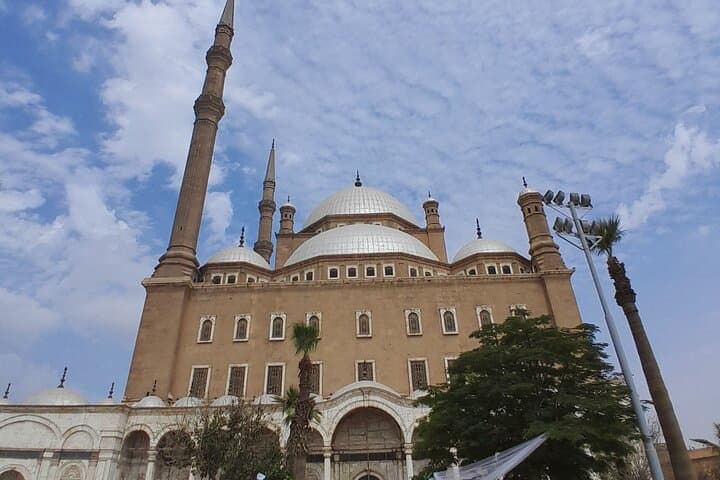 Cairo Essentials: Egyptian Museum, Saladin's Citadel & Khan el-Khalili Day Tour