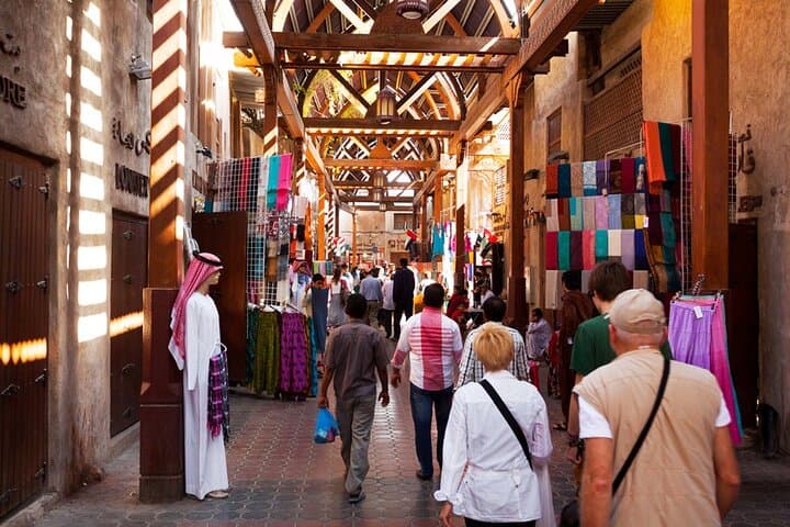 Abu Dhabi Full-Day Modern Tour: Sheikh Zayed, Qasr Al Watan & Louvre Highlights photo 2