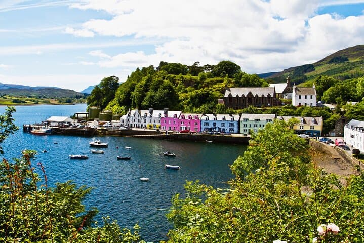 3-Day Isle of Skye, Loch Ness & Glenfinnan Small-Group Tour from Glasgow photo 3