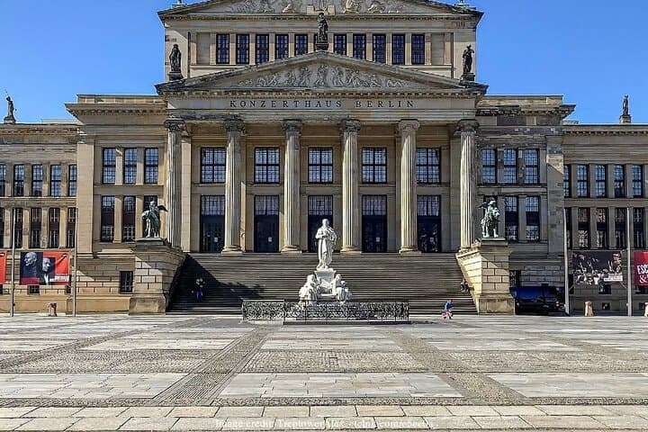 Family-Friendly Berlin Highlights & Spy Museum Private Tour photo 3