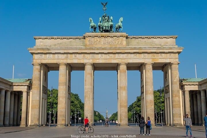 Family-Friendly Berlin Highlights & Spy Museum Private Tour photo 5