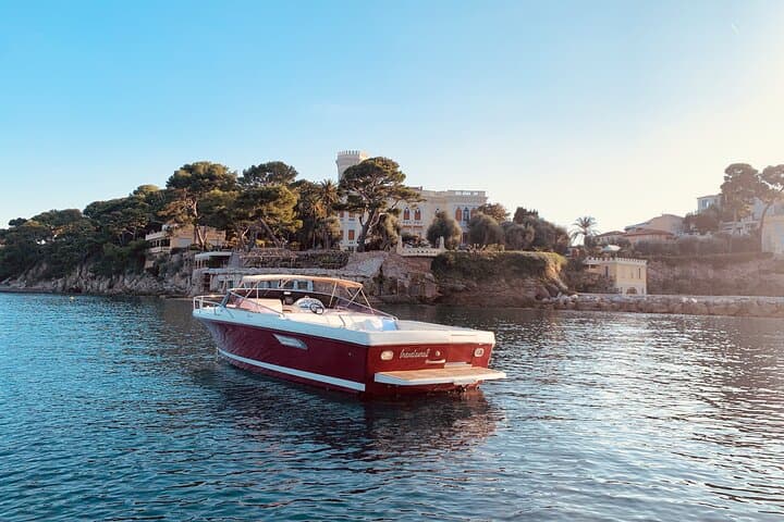 Private Luxury Boat Tour from Saint-Jean-Cap-Ferrat to La Mala and Eze-sur-Mer photo 6