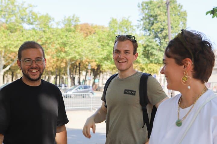 Paris E-Bike Private Tour — 3-Hour Highlights from Le Marais to the Eiffel photo 3
