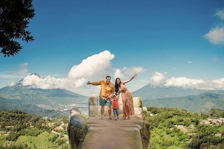 hobbitenango-and-antigua-day-trip-from-puerto-quetzal