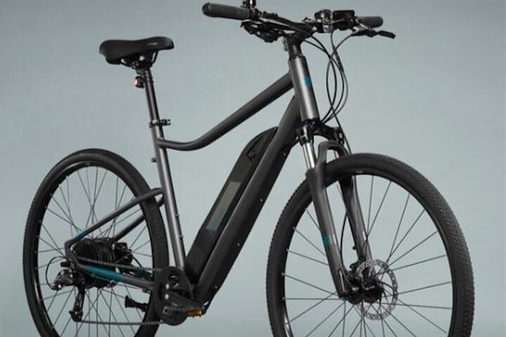 Lanzarote Bike Rental: Explore Volcanic Coasts & Inland Trails photo 6