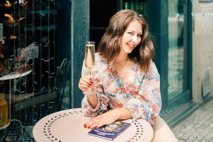 Prague Wine Tasting and History: Private Moravian Wine Walk with Sommelier
